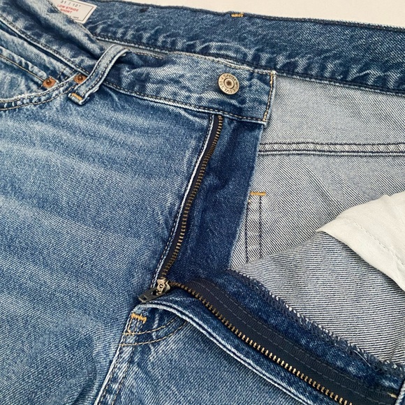GAP Distressed Blue Jean Shorts - Picture 4 of 8